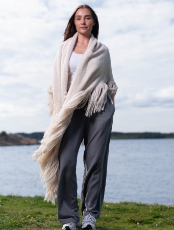 Dehn Design Daisy Basic Sjal Offwhite-kommer i november og kan reserveres