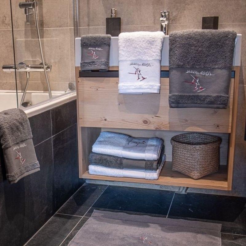 Gjestehåndkle 30x50 cm Skispor Grå